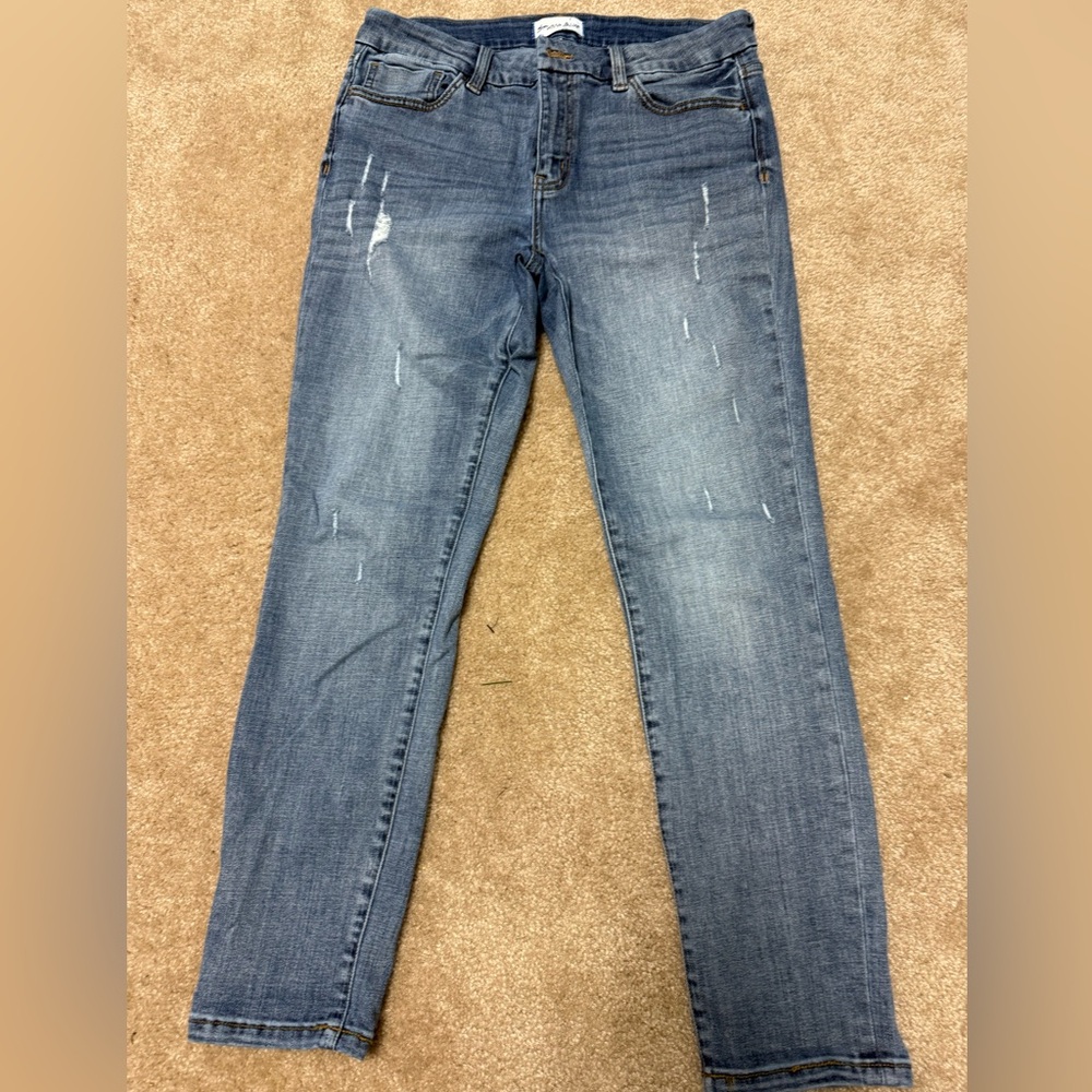 Women’s Studio Blue Jeans Size 30 Kenova Mid Rise Cropped Skinny